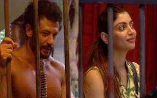 bigg-boss-ott-2-whats-brewing-jad-hadid-expresses-his-feelings-to-akanksha-puri-watch-salman-khan-jio-cinema